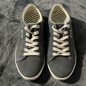 Taos shoes